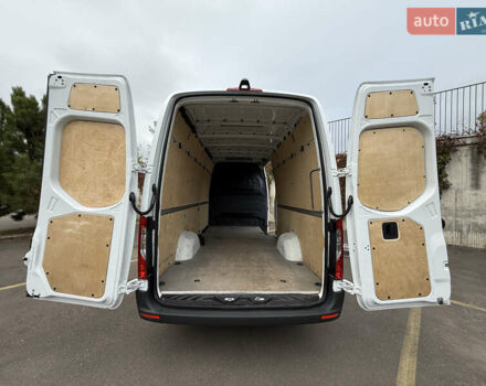 Белый Мерседес Sprinter, объемом двигателя 2 л и пробегом 240 тыс. км за 25999 $, фото 70 на Automoto.ua