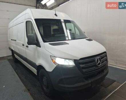 Белый Мерседес Sprinter, объемом двигателя 3 л и пробегом 1 тыс. км за 25999 $, фото 2 на Automoto.ua