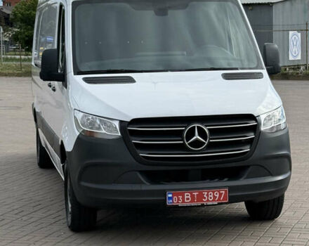 Белый Мерседес Sprinter, объемом двигателя 2.2 л и пробегом 208 тыс. км за 26999 $, фото 3 на Automoto.ua