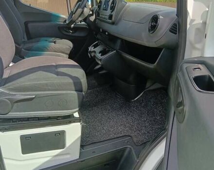 Білий Мерседес Sprinter, об'ємом двигуна 0 л та пробігом 227 тис. км за 25600 $, фото 19 на Automoto.ua