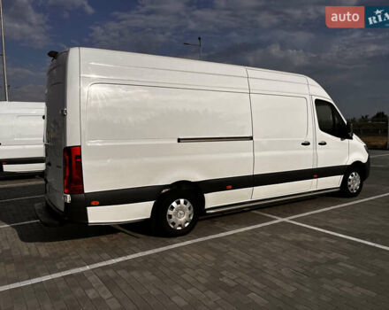 Белый Мерседес Sprinter, объемом двигателя 0 л и пробегом 356 тыс. км за 27800 $, фото 7 на Automoto.ua