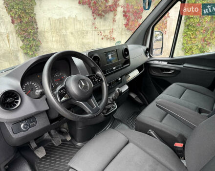 Белый Мерседес Sprinter, объемом двигателя 2 л и пробегом 240 тыс. км за 25999 $, фото 37 на Automoto.ua