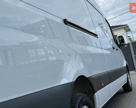 Белый Мерседес Sprinter, объемом двигателя 0 л и пробегом 241 тыс. км за 24900 $, фото 17 на Automoto.ua