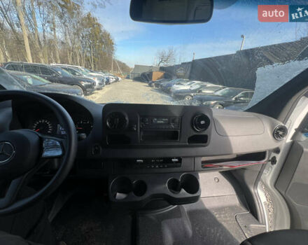 Белый Мерседес Sprinter, объемом двигателя 3 л и пробегом 24 тыс. км за 43000 $, фото 13 на Automoto.ua