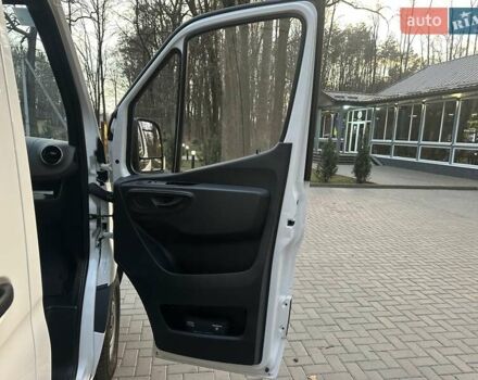 Белый Мерседес Sprinter, объемом двигателя 2 л и пробегом 244 тыс. км за 29300 $, фото 10 на Automoto.ua