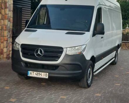 Белый Мерседес Sprinter, объемом двигателя 1.95 л и пробегом 281 тыс. км за 26800 $, фото 3 на Automoto.ua