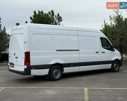 Белый Мерседес Sprinter, объемом двигателя 2 л и пробегом 240 тыс. км за 25999 $, фото 18 на Automoto.ua