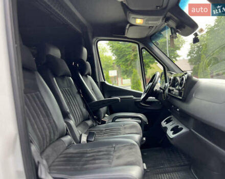 Белый Мерседес Sprinter, объемом двигателя 3 л и пробегом 121 тыс. км за 68715 $, фото 18 на Automoto.ua
