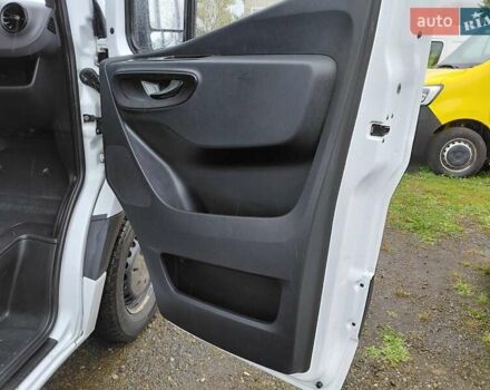 Белый Мерседес Sprinter, объемом двигателя 0 л и пробегом 207 тыс. км за 22600 $, фото 48 на Automoto.ua