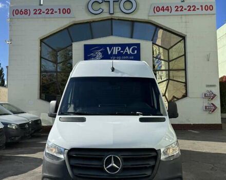 Белый Мерседес Sprinter, объемом двигателя 2 л и пробегом 70 тыс. км за 22400 $, фото 2 на Automoto.ua