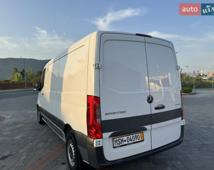 Білий Мерседес Sprinter, об'ємом двигуна 2.14 л та пробігом 332 тис. км за 21863 $, фото 12 на Automoto.ua