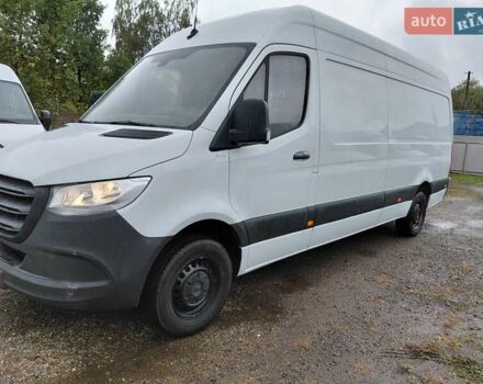 Белый Мерседес Sprinter, объемом двигателя 0 л и пробегом 207 тыс. км за 22600 $, фото 2 на Automoto.ua