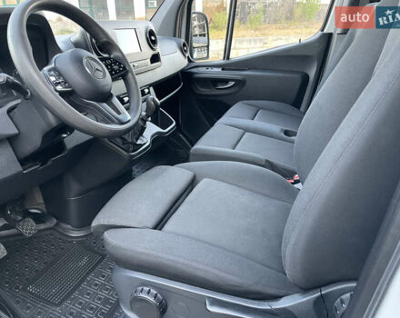 Белый Мерседес Sprinter, объемом двигателя 2 л и пробегом 195 тыс. км за 26900 $, фото 35 на Automoto.ua