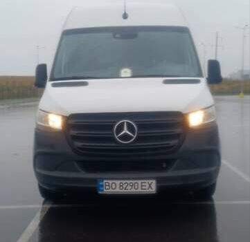 Белый Мерседес Sprinter, объемом двигателя 1.95 л и пробегом 300 тыс. км за 25999 $, фото 3 на Automoto.ua