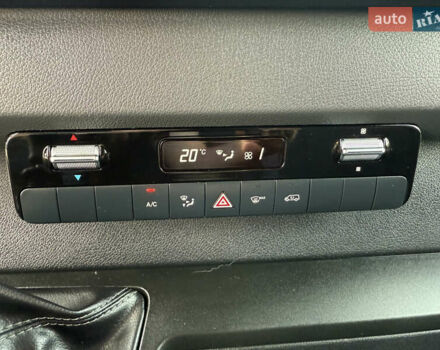 Белый Мерседес Sprinter, объемом двигателя 2.2 л и пробегом 208 тыс. км за 26999 $, фото 62 на Automoto.ua