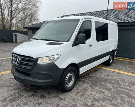 Мерседес Sprinter 2021 в Киеве на Automoto.ua Белый Мерседес Sprinter, объемом двигателя 3 л и пробегом 105 тыс. км за 32999 $, фото 1 на Automoto.ua