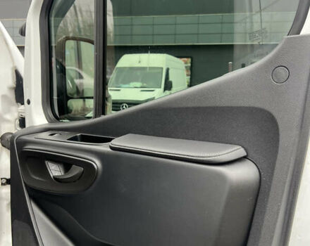 Білий Мерседес Sprinter, об'ємом двигуна 0 л та пробігом 200 тис. км за 40000 $, фото 13 на Automoto.ua