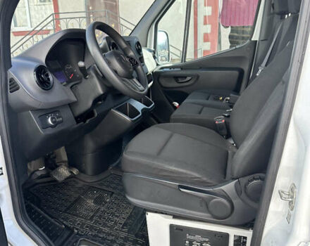 Белый Мерседес Sprinter, объемом двигателя 2.14 л и пробегом 77 тыс. км за 35500 $, фото 10 на Automoto.ua