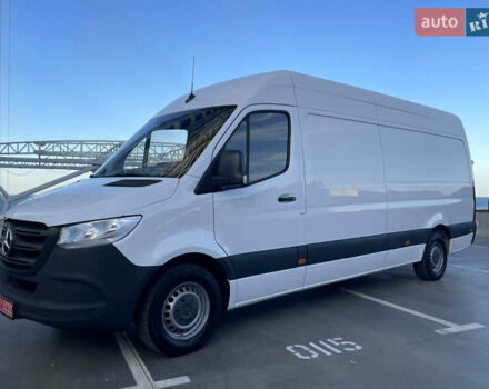 Белый Мерседес Sprinter, объемом двигателя 2.2 л и пробегом 288 тыс. км за 24900 $, фото 2 на Automoto.ua