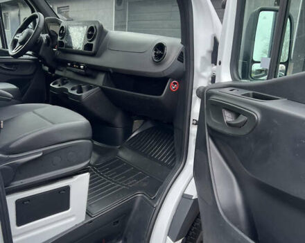 Мерседес Sprinter 2021 в Киеве на Automoto.ua Белый Мерседес Sprinter, объемом двигателя 3 л и пробегом 105 тыс. км за 32999 $, фото 14 на Automoto.ua