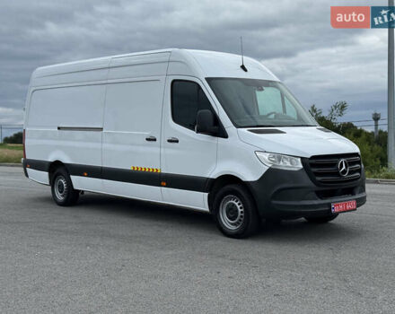 Белый Мерседес Sprinter, объемом двигателя 0 л и пробегом 184 тыс. км за 25900 $, фото 1 на Automoto.ua