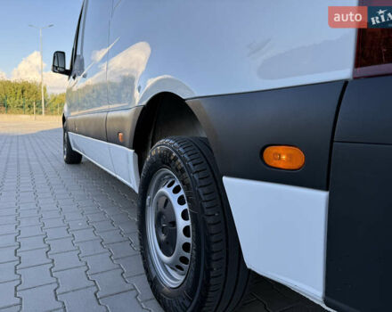 Белый Мерседес Sprinter, объемом двигателя 0 л и пробегом 136 тыс. км за 29999 $, фото 28 на Automoto.ua