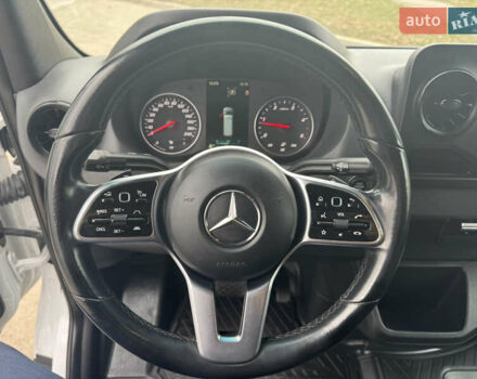 Белый Мерседес Sprinter, объемом двигателя 1.95 л и пробегом 191 тыс. км за 29000 $, фото 32 на Automoto.ua