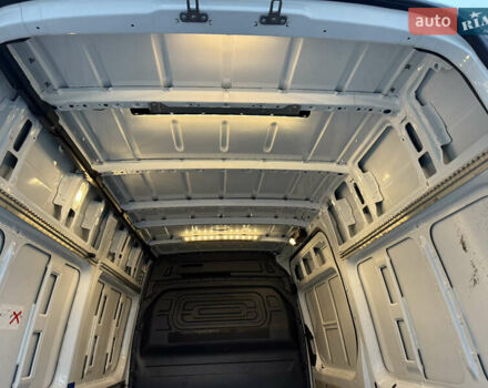 Белый Мерседес Sprinter, объемом двигателя 3 л и пробегом 87 тыс. км за 35555 $, фото 40 на Automoto.ua