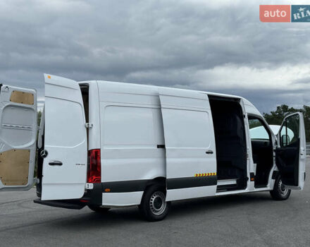 Белый Мерседес Sprinter, объемом двигателя 0 л и пробегом 184 тыс. км за 25900 $, фото 45 на Automoto.ua
