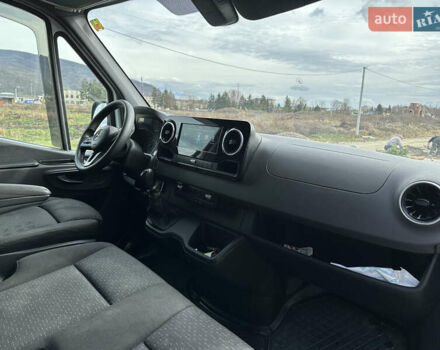 Белый Мерседес Sprinter, объемом двигателя 3 л и пробегом 400 тыс. км за 36500 $, фото 5 на Automoto.ua