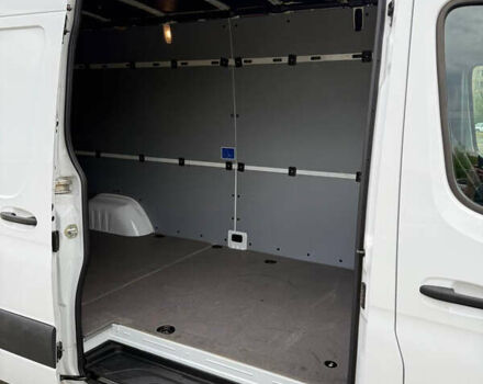 Белый Мерседес Sprinter, объемом двигателя 3 л и пробегом 330 тыс. км за 36999 $, фото 8 на Automoto.ua