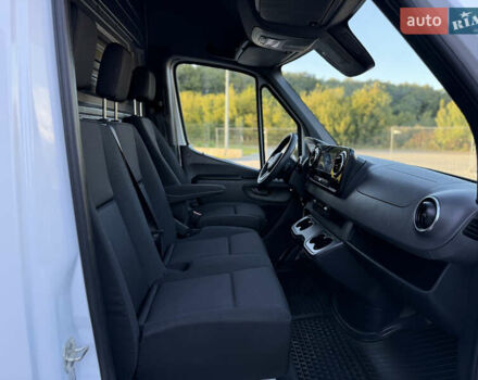 Белый Мерседес Sprinter, объемом двигателя 0 л и пробегом 136 тыс. км за 29999 $, фото 77 на Automoto.ua