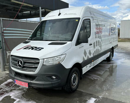 Белый Мерседес Sprinter, объемом двигателя 3 л и пробегом 400 тыс. км за 36500 $, фото 1 на Automoto.ua