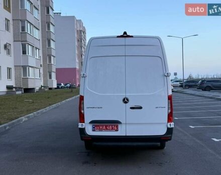 Белый Мерседес Sprinter, объемом двигателя 1.95 л и пробегом 207 тыс. км за 31900 $, фото 4 на Automoto.ua
