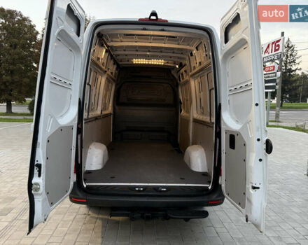 Белый Мерседес Sprinter, объемом двигателя 3 л и пробегом 87 тыс. км за 35555 $, фото 35 на Automoto.ua