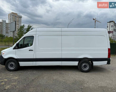 Белый Мерседес Sprinter, объемом двигателя 3 л и пробегом 330 тыс. км за 36999 $, фото 6 на Automoto.ua