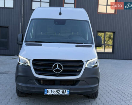 Белый Мерседес Sprinter, объемом двигателя 0 л и пробегом 136 тыс. км за 29999 $, фото 3 на Automoto.ua