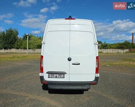 Белый Мерседес Sprinter, объемом двигателя 1.95 л и пробегом 62 тыс. км за 34900 $, фото 6 на Automoto.ua