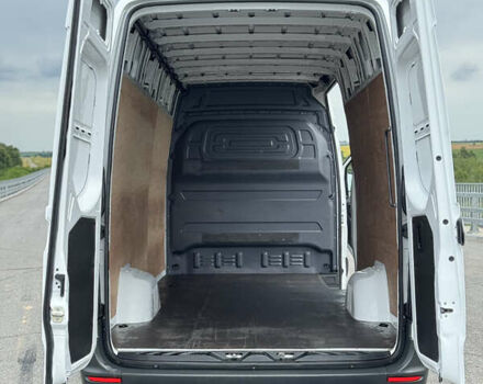 Белый Мерседес Sprinter, объемом двигателя 2.2 л и пробегом 220 тыс. км за 25900 $, фото 36 на Automoto.ua