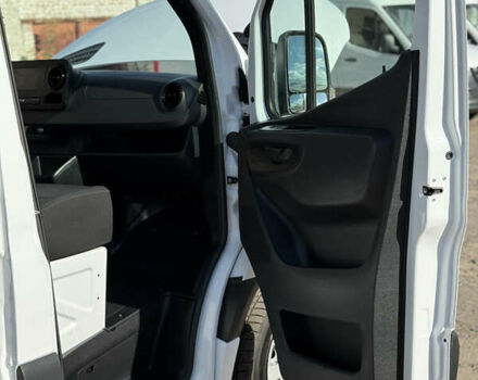 Белый Мерседес Sprinter, объемом двигателя 2.2 л и пробегом 196 тыс. км за 25900 $, фото 29 на Automoto.ua