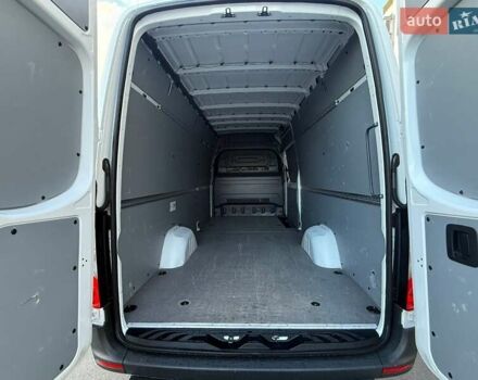 Белый Мерседес Sprinter, объемом двигателя 1.95 л и пробегом 207 тыс. км за 31900 $, фото 27 на Automoto.ua