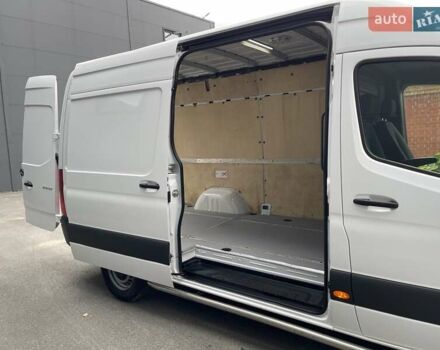 Белый Мерседес Sprinter, объемом двигателя 2 л и пробегом 210 тыс. км за 28950 $, фото 24 на Automoto.ua