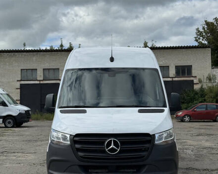 Белый Мерседес Sprinter, объемом двигателя 2.2 л и пробегом 196 тыс. км за 25900 $, фото 4 на Automoto.ua