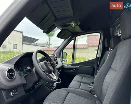 Белый Мерседес Sprinter, объемом двигателя 2.99 л и пробегом 400 тыс. км за 35999 $, фото 9 на Automoto.ua