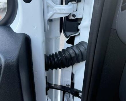 Білий Мерседес Sprinter, об'ємом двигуна 2 л та пробігом 282 тис. км за 28700 $, фото 26 на Automoto.ua