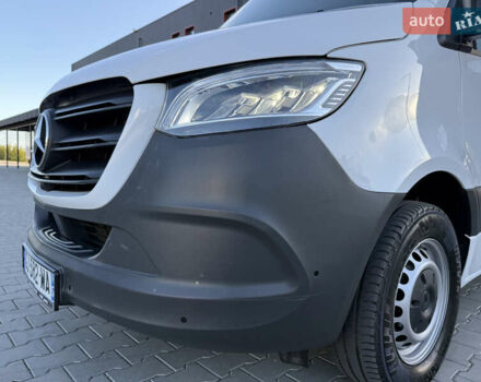 Белый Мерседес Sprinter, объемом двигателя 0 л и пробегом 136 тыс. км за 29999 $, фото 16 на Automoto.ua