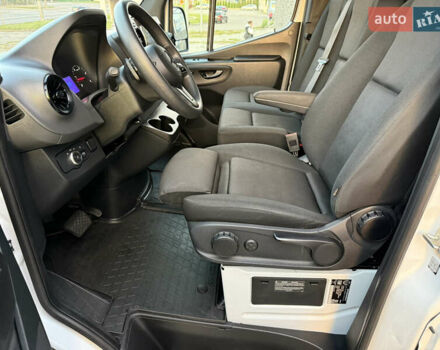 Белый Мерседес Sprinter, объемом двигателя 3 л и пробегом 87 тыс. км за 35555 $, фото 88 на Automoto.ua