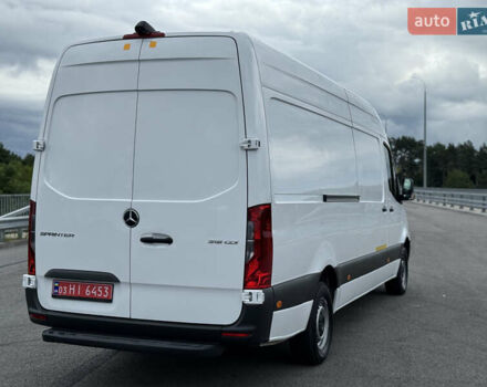 Белый Мерседес Sprinter, объемом двигателя 0 л и пробегом 184 тыс. км за 25900 $, фото 13 на Automoto.ua