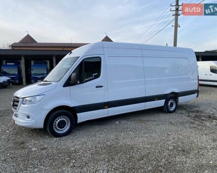 Белый Мерседес Sprinter, объемом двигателя 2.2 л и пробегом 160 тыс. км за 25999 $, фото 5 на Automoto.ua