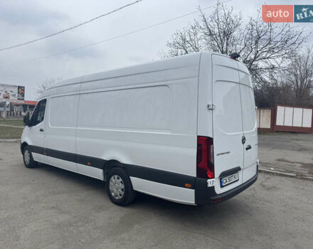 Белый Мерседес Sprinter, объемом двигателя 1.95 л и пробегом 191 тыс. км за 29000 $, фото 5 на Automoto.ua